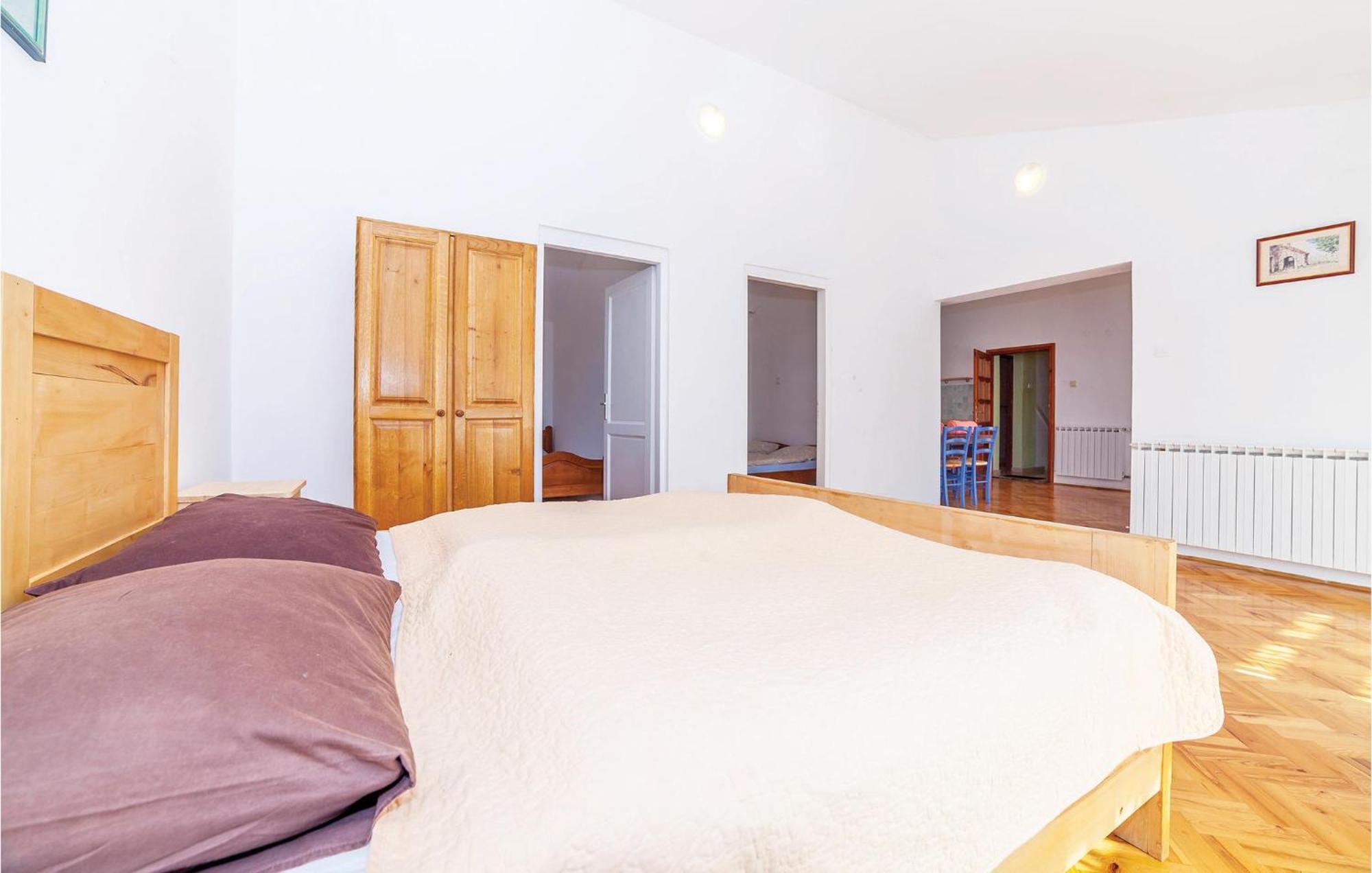 7 Bedroom Pet Friendly Home In Crni Kal Buitenkant foto