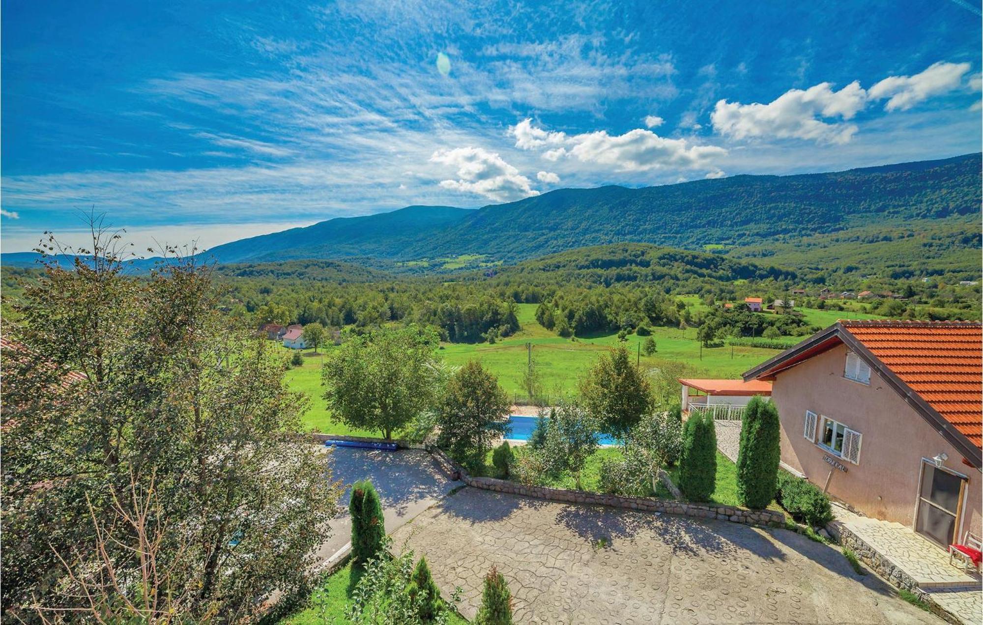7 Bedroom Pet Friendly Home In Crni Kal Buitenkant foto